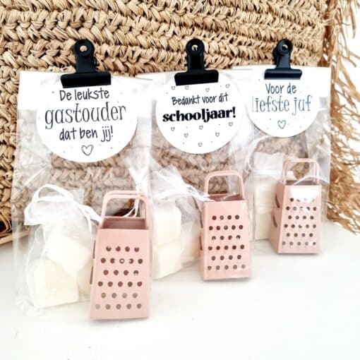 Cadeautje amberblokje | roze rasp