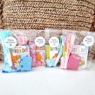 Dikkie dik uitdeelboekje | kant en klare geboortetraktaties