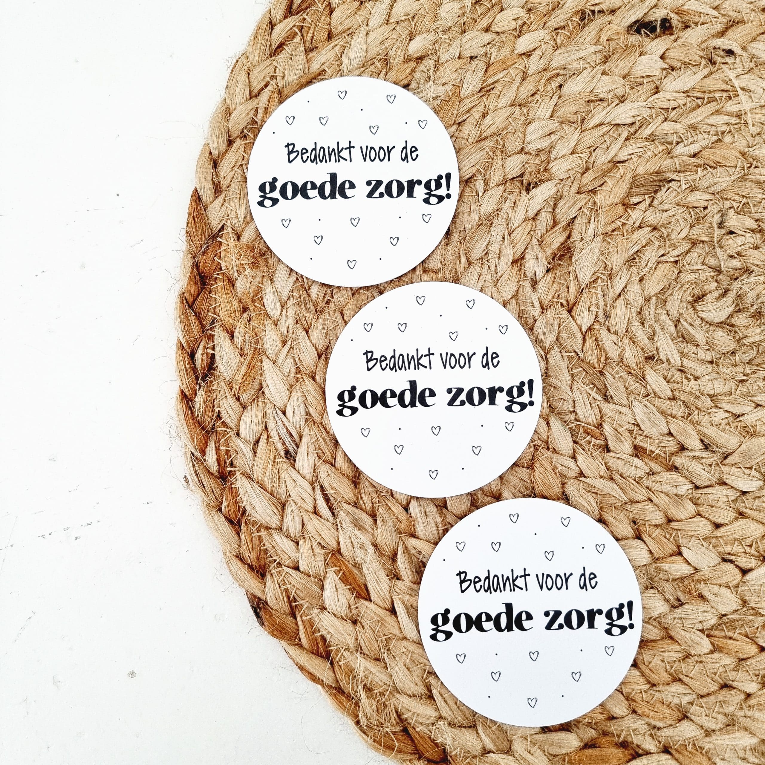 20230524_113538-scaled Cadeaulabel (rond) | Bedankt voor de goede zorg! | 3 stuks - Afbeelding 1