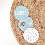 Cadeaulabel (rond) | Hoera | 3 stuks