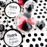 Sticker | hoera 1 t/m 12  jaar met naamruimte | 10 stuks - Afbeelding 2