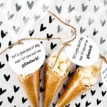 Cadeaulabel (rond) | Tot ziens met een glimlach! | 3 stuks - Afbeelding 2