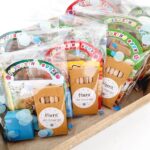 Kant en klare geboortetraktaties | kleurboek met potloden - Afbeelding 2