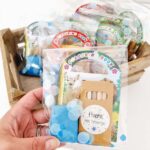 Kant en klare geboortetraktaties | kleurboek met potloden