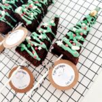 Kerststicker met naam  | Sneeuwpop - fijne feestdagen - Afbeelding 2