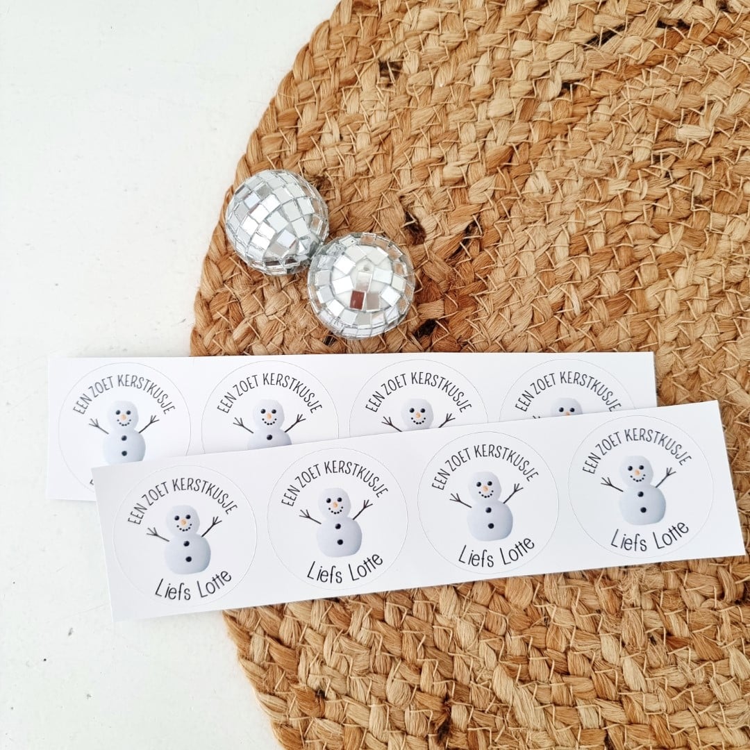 sneeuwpop-1 Kerststicker met naam | Sneeuwpop - Afbeelding 1