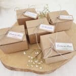 Bruiloftsbedankje | Rechthoekig craft doosjes met label - sticker | 30 stuks